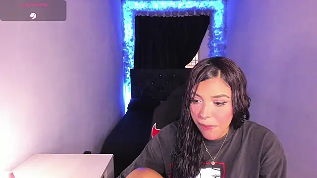 Snapshot of Mariana_Hasper_ chatting on 8, 2, 2025 Mariana Hasper  online show from 8, 2, 2025