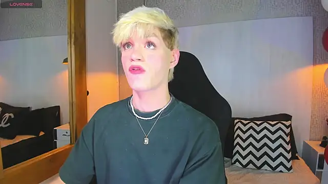 VladHellsing4 online show from 22, 2, 2026