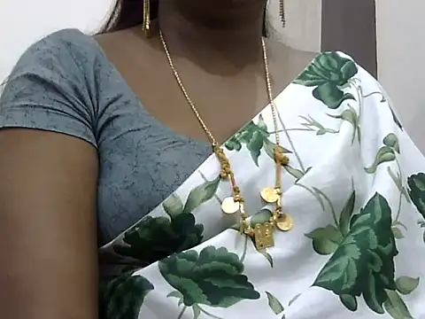 Snapshot of Hot_akshara chatting on 9, 9, 2025 Hot akshara online show from 9, 9, 2025