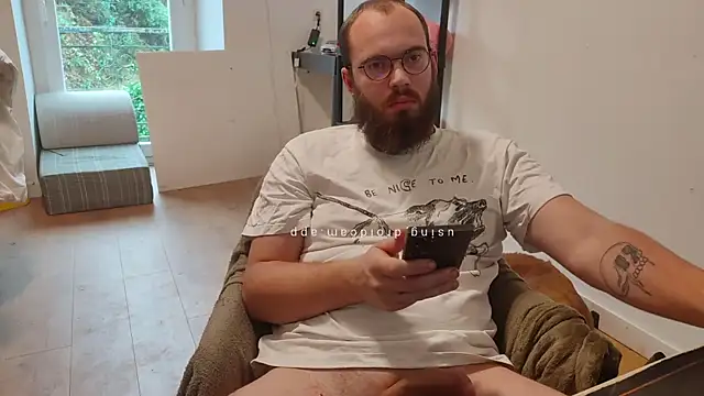 Snapshot of azagoul222 chatting on 18, 1, 2026 azagoul222 online show from 18, 1, 2026