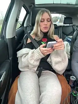 Snapshot of Lydie_off chatting on 15, 2, 2025 Lydie off online show from 15, 2, 2025