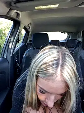 Snapshot of Lydie_off chatting on 30, 9, 2025 Lydie off online show from 30, 9, 2025