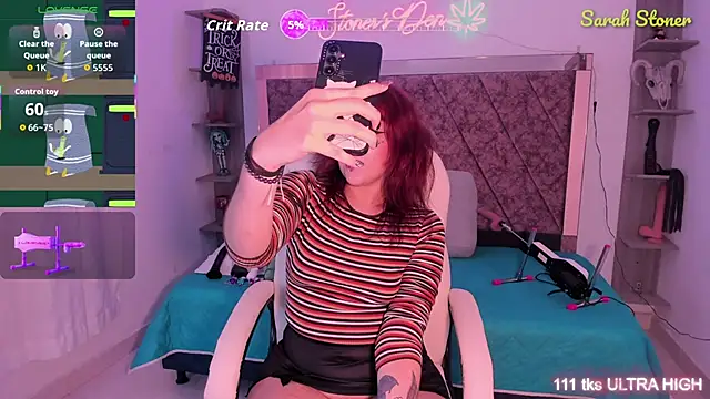 Snapshot of Sarah-Stoner chatting on 8, 10, 2025 Sarah-Stoner online show from 8, 10, 2025