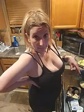 lilyhornyhousewife online show from 3, 7, 2026