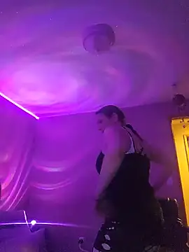 lilyhornyhousewife online show from 26, 7, 2026