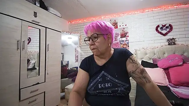 maturehot 65 online show from 28, 2, 2026