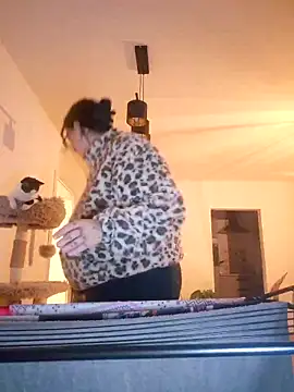 Jujuicy 97 online show from 16, 12, 2025