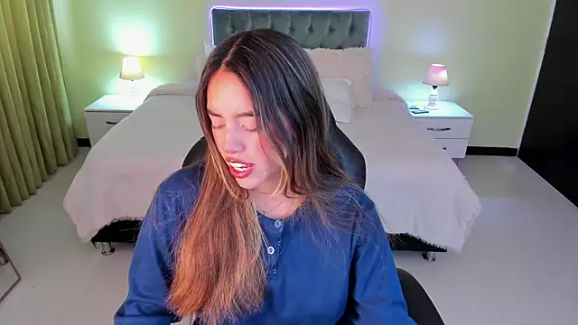  Charlotte evans 1 online show from 5, 4, 2026