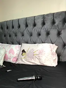 Anaelle24 online show from 14, 7, 2026
