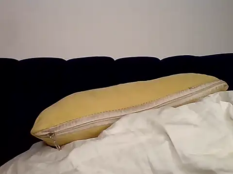 freacky20 online show from 8, 4, 2026