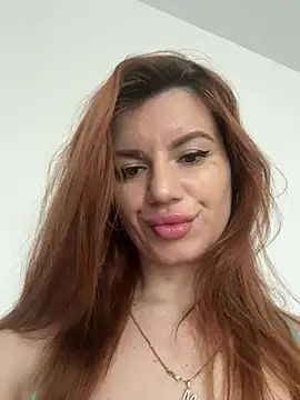 Snapshot of MayaMR chatting on 10, 6, 2026 MayaMR online show from 10, 6, 2026