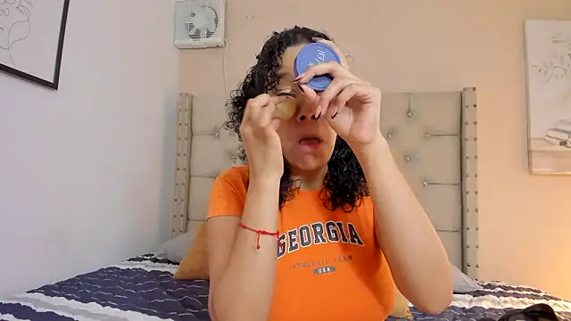 vanesasexyhot21 online show from 3, 4, 2026