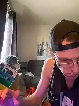 kikiwonderbar online show from 8, 5, 2026