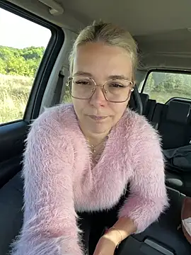 EmyLana online show from 27, 9, 2025