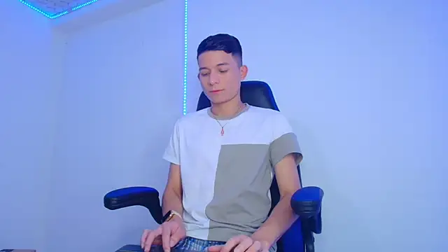 Snapshot of bryamer_19 chatting on 7, 2, 2025 bryamer 19 online show from 7, 2, 2025