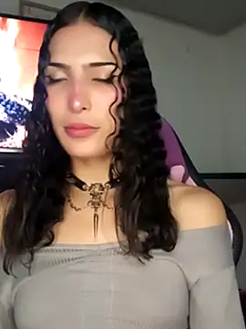 Snapshot of Lanna_hott_ chatting on 3, 10, 2025 Lanna hott  online show from 3, 10, 2025