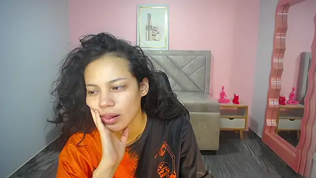 Snapshot of Tyna_ch chatting on 5, 7, 2026 Tyna ch online show from 5, 7, 2026