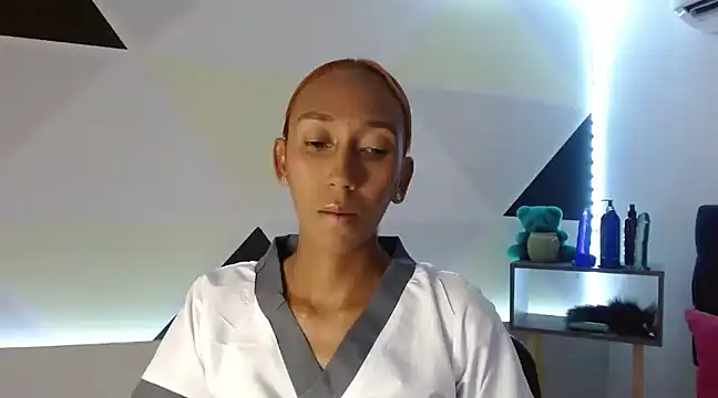 Snapshot of ZashaRomero chatting on 24, 2, 2025 ZashaRomero online show from 24, 2, 2025