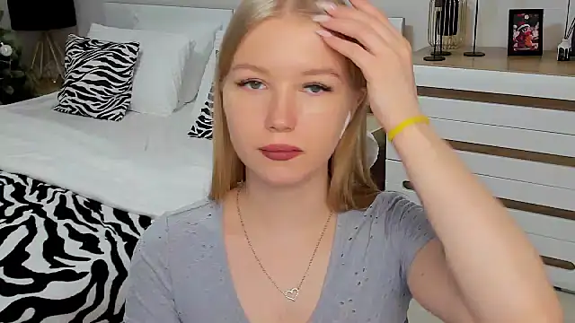 shy  lady online show from 16, 12, 2024