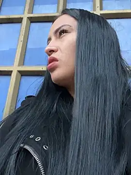 Sara luna  online show from 14, 7, 2026