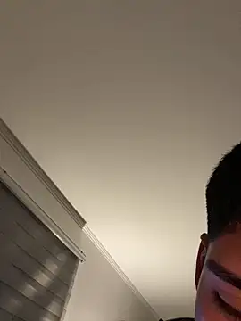 Snapshot of Edu_zzs2 chatting on 27, 10, 2025 Edu zzs2 online show from 27, 10, 2025