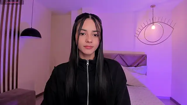 Snapshot of HannahJamesX chatting on 13, 9, 2025 HannahJamesX online show from 13, 9, 2025