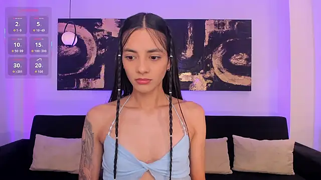 Snapshot of HannahJamesX chatting on 17, 10, 2025 HannahJamesX online show from 17, 10, 2025