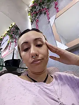 LunaDeCristall online show from 19, 11, 2025