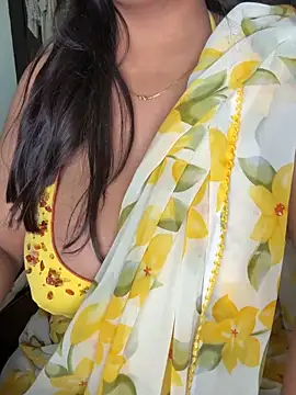 Snapshot of Sexy_Evelynn chatting on 3, 3, 2026 Sexy Evelynn online show from 3, 3, 2026