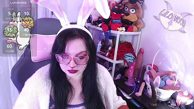 LiloMoon69 online show from 6, 4, 2026