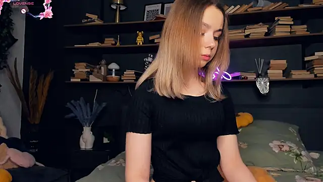 DominikaElis online show from 22, 2, 2025