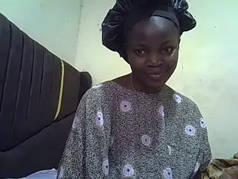 Snapshot of pretty_vivy chatting on 7, 1, 2025 pretty vivy online show from 7, 1, 2025