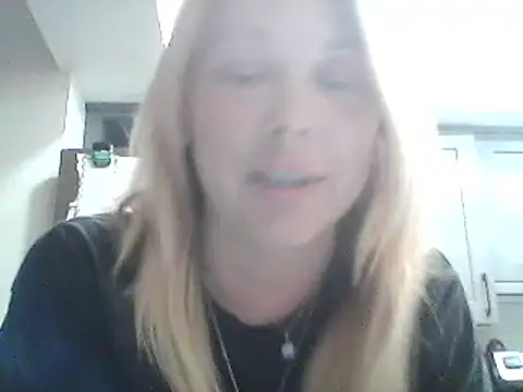 Snapshot of burrkitty chatting on 28, 9, 2025 burrkitty online show from 28, 9, 2025