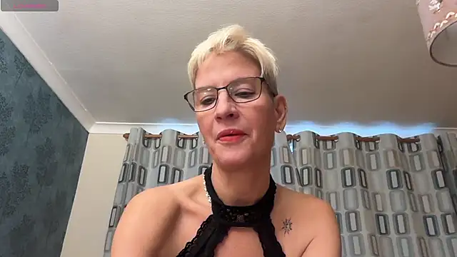JennyHazel1 online show from 4, 11, 2025