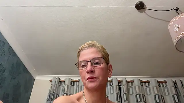 JennyHazel1 online show from 10, 3, 2026