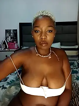 bigbootyboohle online show from 4, 1, 2025