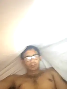 Snapshot of VL25DN26 chatting on 7, 10, 2025 VL25DN26 online show from 7, 10, 2025