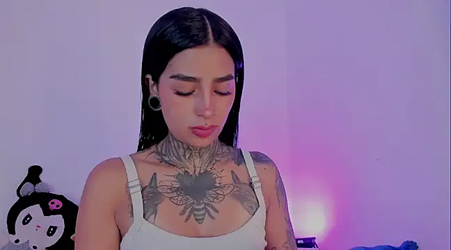 shadowcatt  online show from 7, 1, 2025