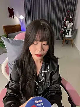 Snapshot of -rosiie- chatting on 17, 2, 2025 -rosiie- online show from 17, 2, 2025