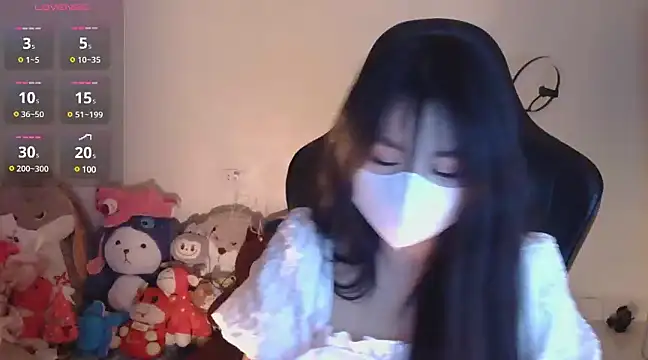 Snapshot of TimmyZi chatting on 22, 12, 2024 TimmyZi online show from 22, 12, 2024