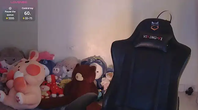 Snapshot of TimmyZi chatting on 27, 12, 2024 TimmyZi online show from 27, 12, 2024