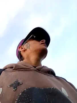 Cuervo maniaco online show from 20, 12, 2024