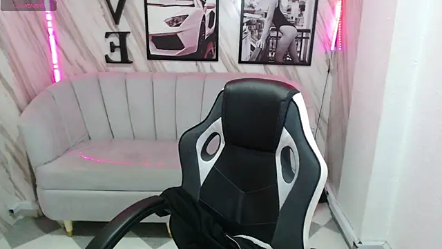 Snapshot of _samantha_b chatting on 20, 12, 2024 samantha b online show from 20, 12, 2024