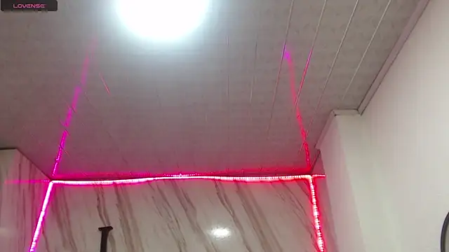 Snapshot of _samantha_b chatting on 30, 12, 2024 samantha b online show from 30, 12, 2024