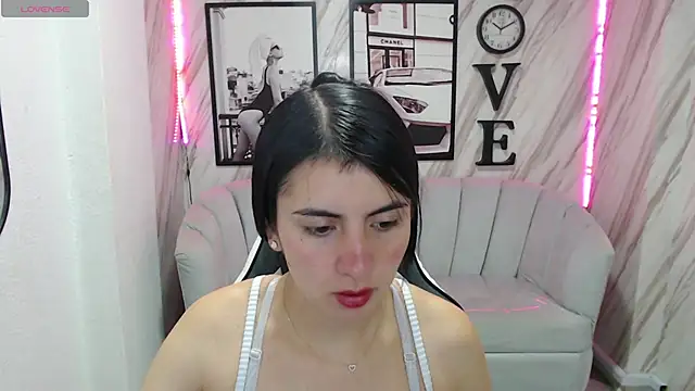 Snapshot of _samantha_b chatting on 7, 1, 2025 samantha b online show from 7, 1, 2025