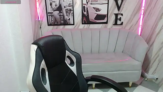 Snapshot of _samantha_b chatting on 10, 1, 2025 samantha b online show from 10, 1, 2025