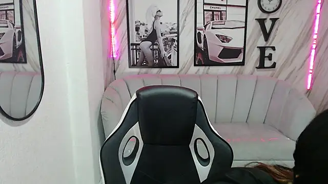 Snapshot of _samantha_b chatting on 6, 2, 2025 samantha b online show from 6, 2, 2025