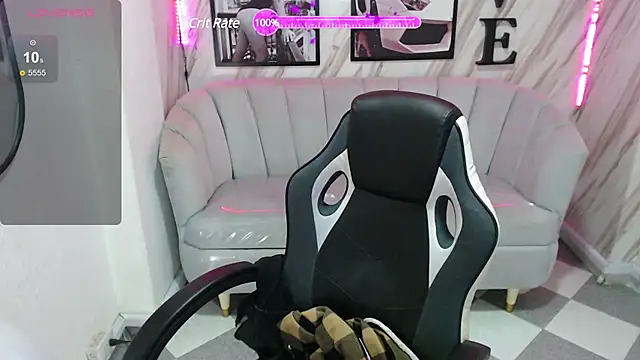 Snapshot of _samantha_b chatting on 7, 2, 2025 samantha b online show from 7, 2, 2025