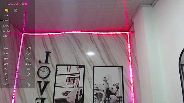 Snapshot of _samantha_b chatting on 12, 2, 2025 samantha b online show from 12, 2, 2025