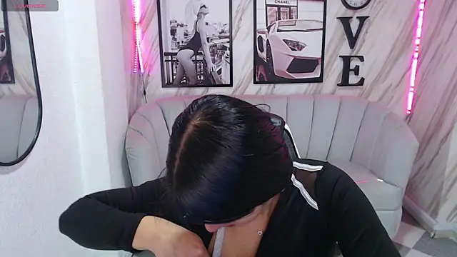 Snapshot of _samantha_b chatting on 13, 3, 2025 samantha b online show from 13, 3, 2025